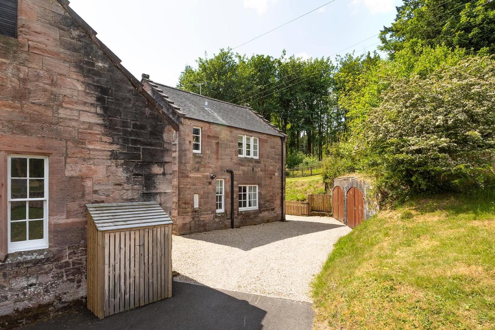 Laundry Cottage: Drumlanrig Castle Thornhill  Exteriör bild